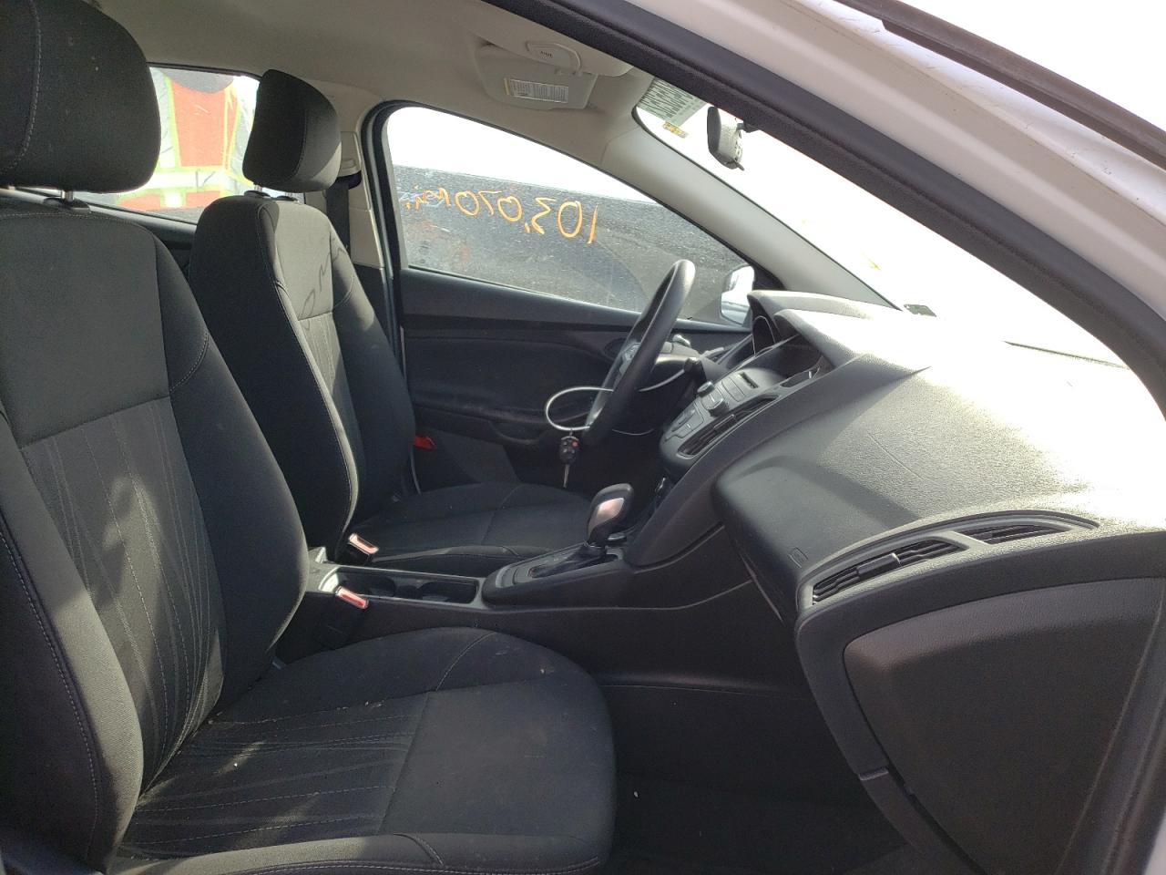 Photo 5 from auction – 2015 FORD FOCUS S with VIN 1FADP3E24FL375976