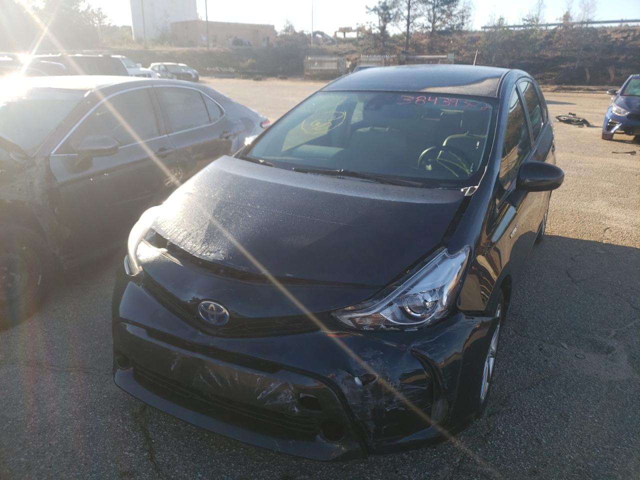 Photo 9 from auction – 2017 TOYOTA PRIUS V with VIN JTDZN3EU8HJ062029
