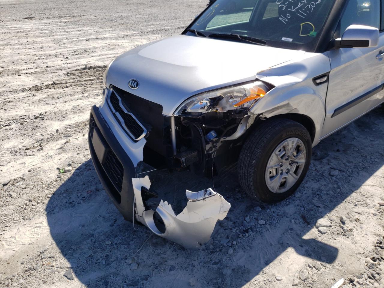 Photo 9 from auction – 2013 KIA SOUL with VIN KNDJT2A50D7578954