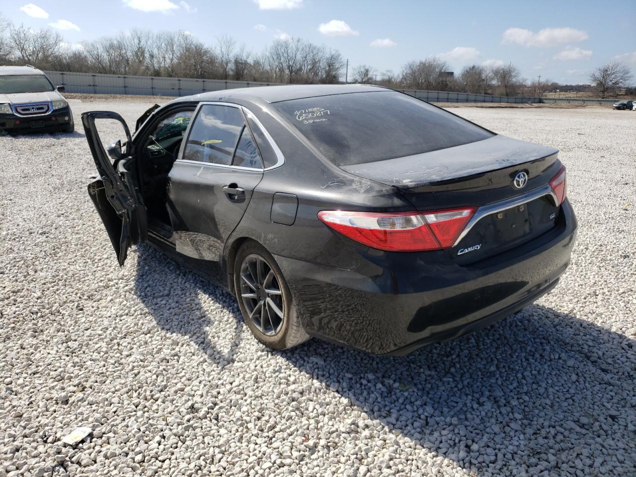 Photo 3 from auction – 2016 TOYOTA CAMRY LE with VIN 4T1BF1FK3GU266715