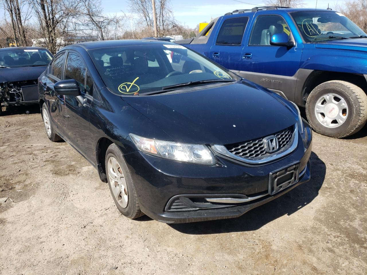 HONDA CIVIC LX 2015 with VIN 19XFB2F56FE118718 - Photo from auction