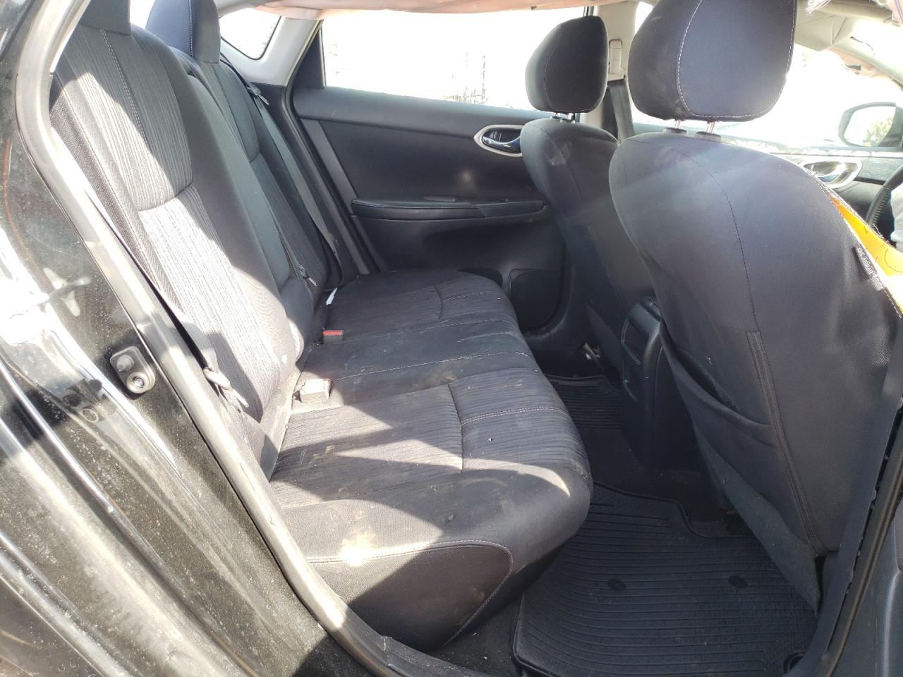 Photo 6 from auction – 2016 NISSAN SENTRA S with VIN 3N1AB7AP2GY242858