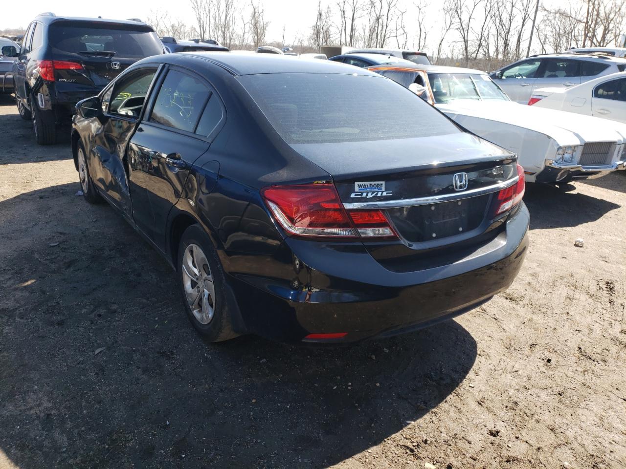 Photo 3 from auction – 2015 HONDA CIVIC LX with VIN 19XFB2F56FE118718