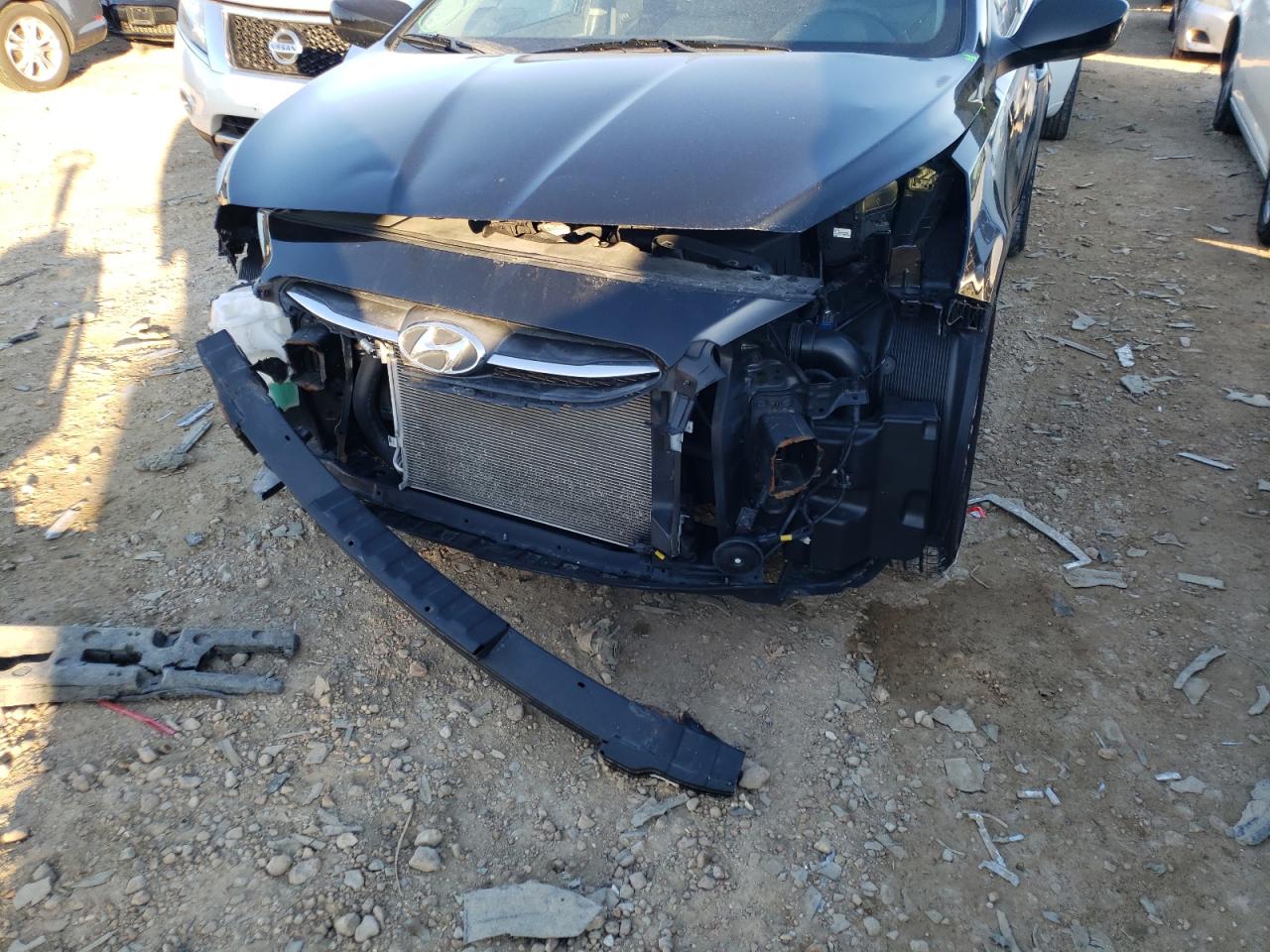 Photo 9 from auction – 2017 HYUNDAI ACCENT SE with VIN KMHCT4AE7HU338534