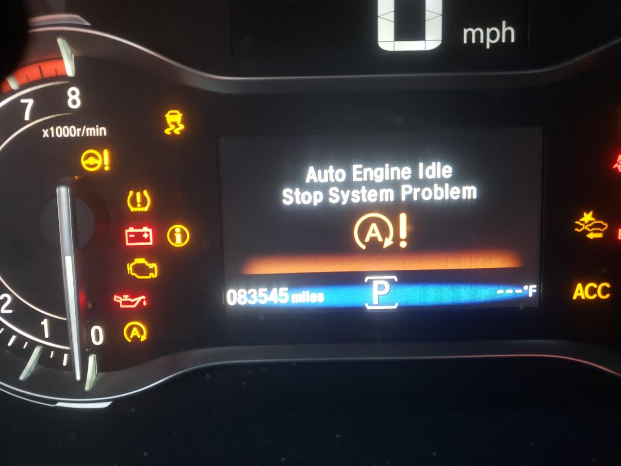 Photo 8 from auction – 2017 HONDA PILOT TOUR with VIN 5FNYF5H93HB002808