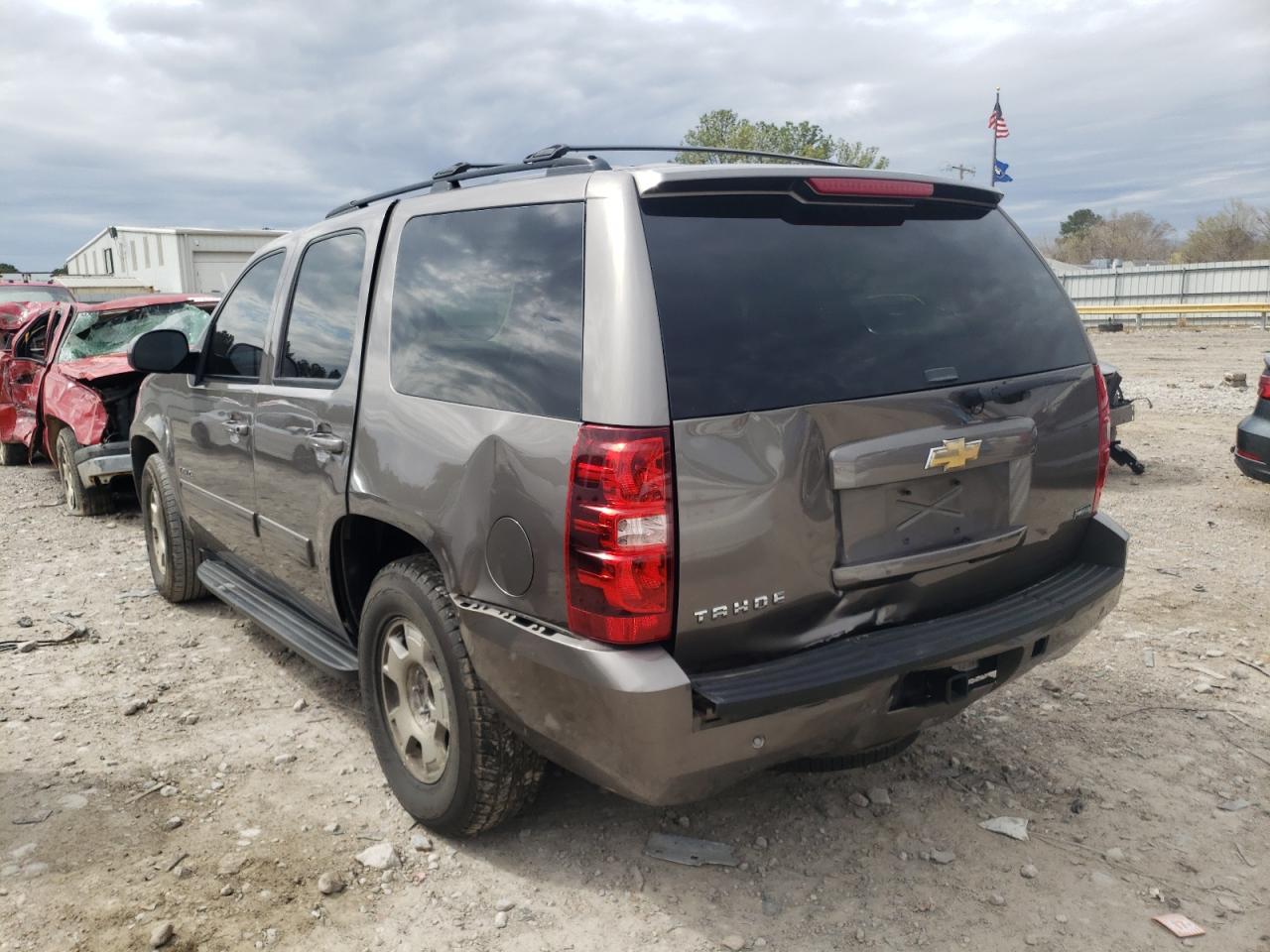 Photo 3 from auction – 2011 CHEVROLET TAHOE C150 with VIN 1GNSCBE09BR342153
