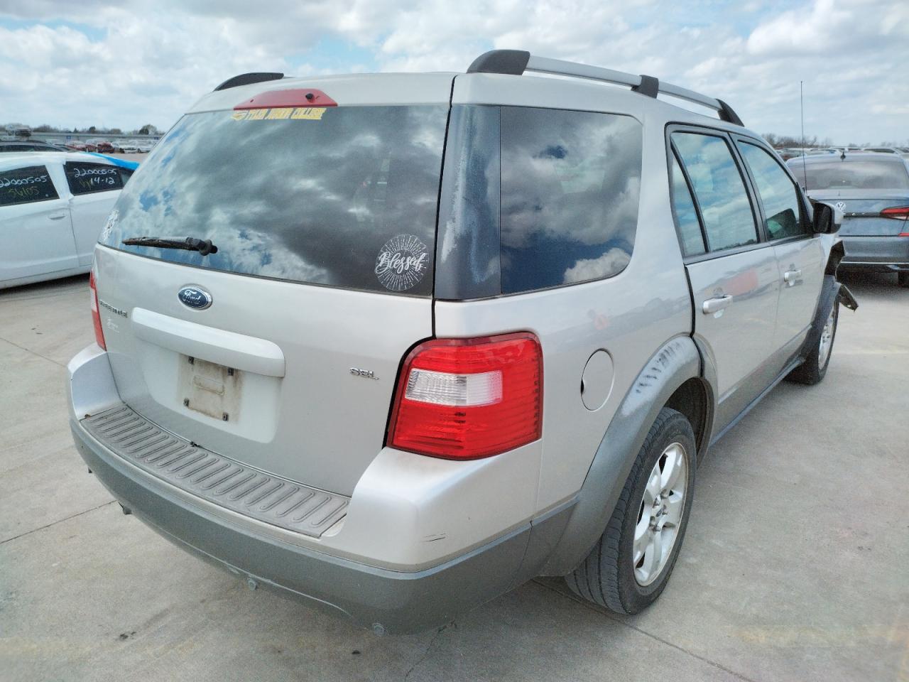 Photo 4 from auction – 2006 FORD FREESTYLE with VIN 1FMDK021X6GA15358