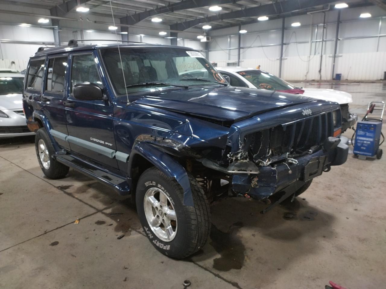 JEEP CHEROKEE S 2000 with VIN 1J4FF48S0YL187220 - Photo from auction