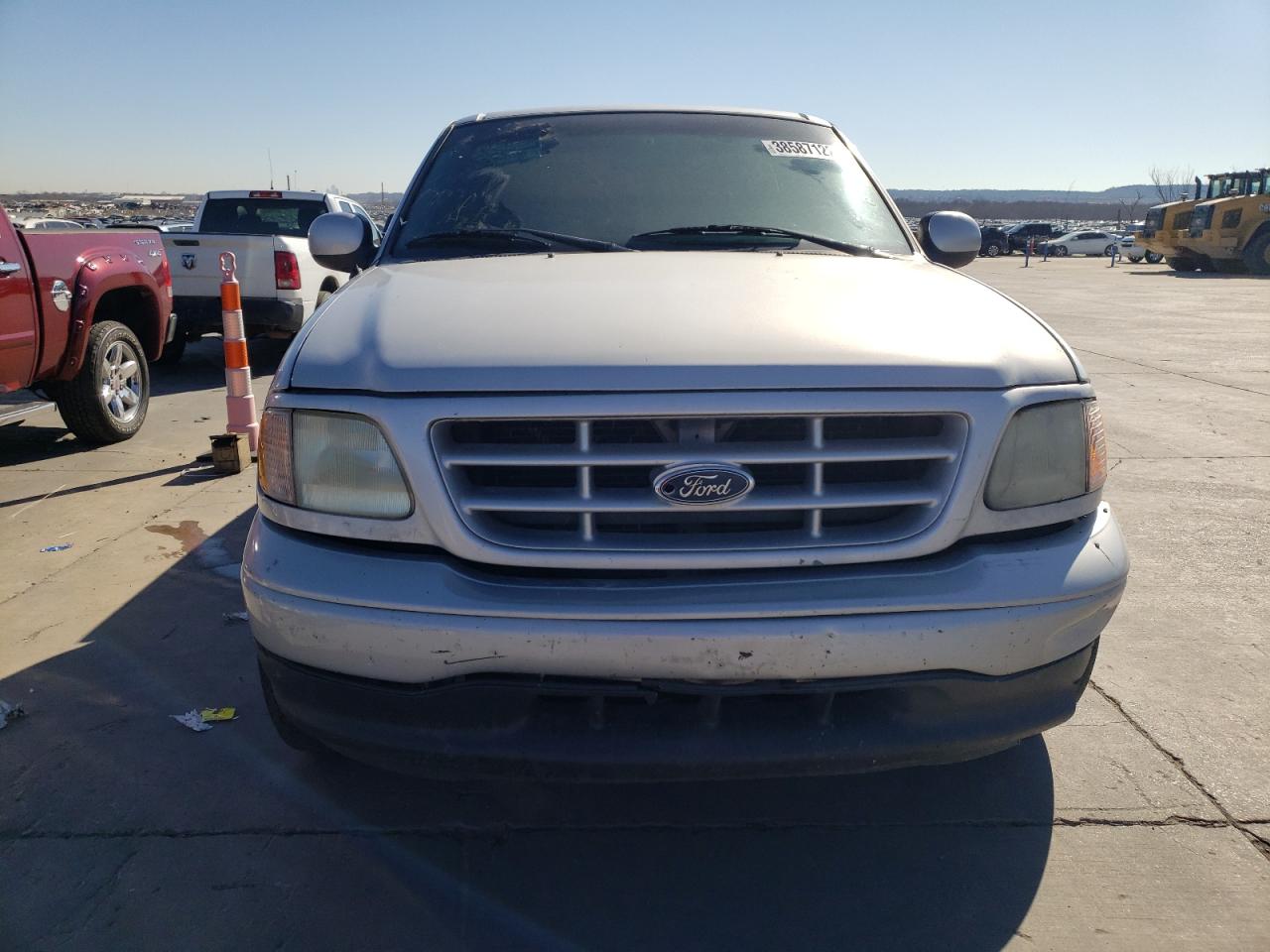 Photo 9 from auction – 2001 FORD F150 with VIN 1FTZF17291KC00609