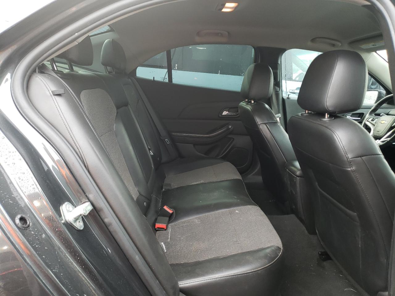 Photo 6 from auction – 2015 CHEVROLET MALIBU 2LT with VIN 1G11D5SL8FF174488