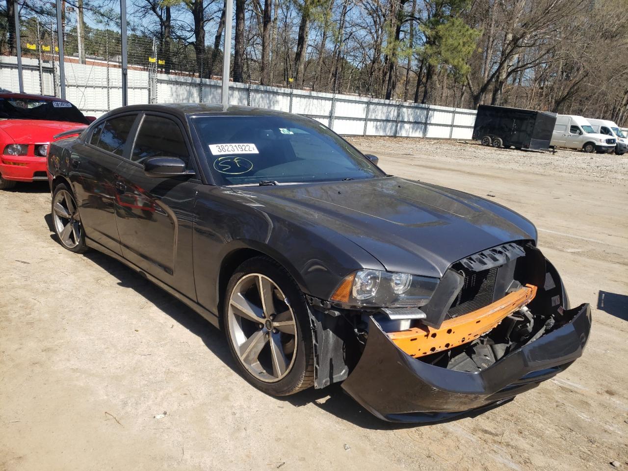 DODGE CHARGER R/ 2014 z numerem VIN 2C3CDXCT9EH311708 - Zdjęcie z aukcji