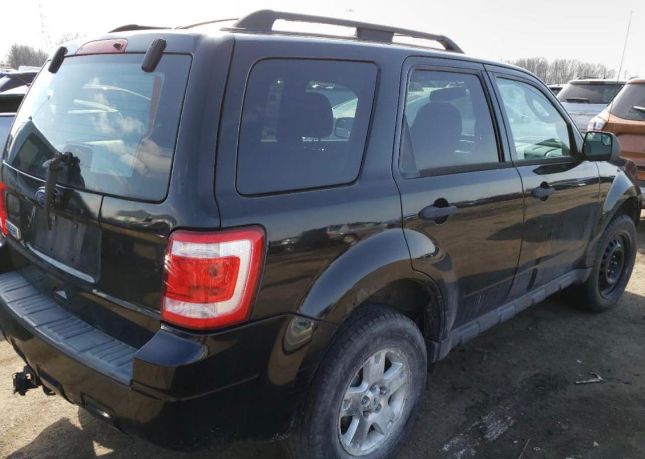 Photo 4 from auction – 2011 FORD ESCAPE XLT with VIN 1FMCU9DG0BKB45460
