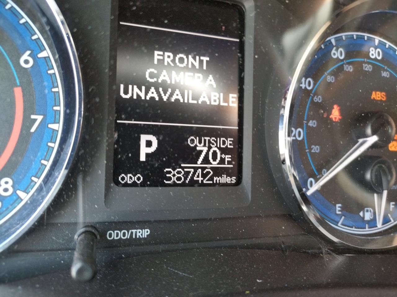 Photo 8 from auction – 2017 TOYOTA COROLLA L with VIN 5YFBURHE1HP571189