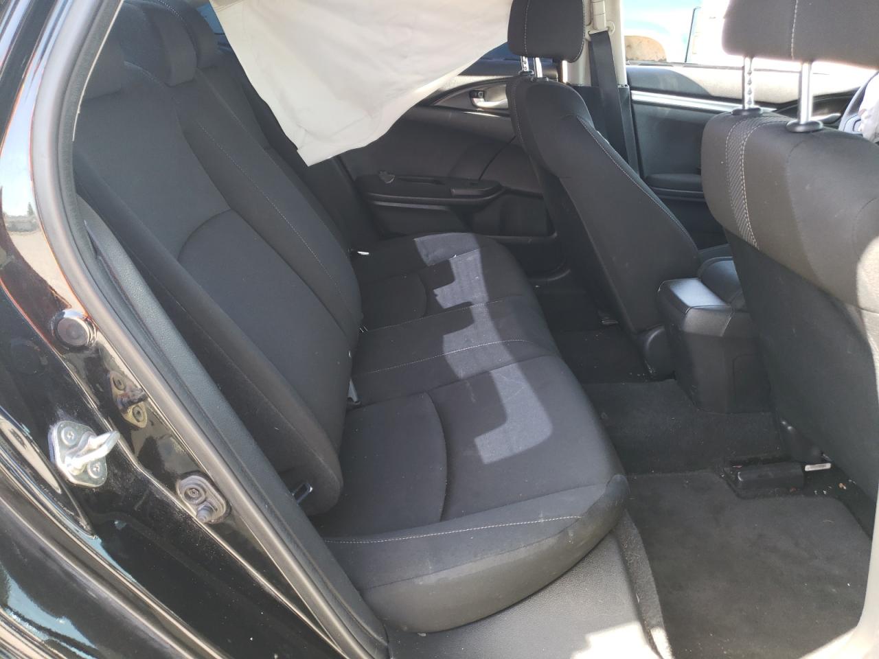 Photo 6 from auction – 2019 HONDA CIVIC LX with VIN 19XFC2E67KE031332