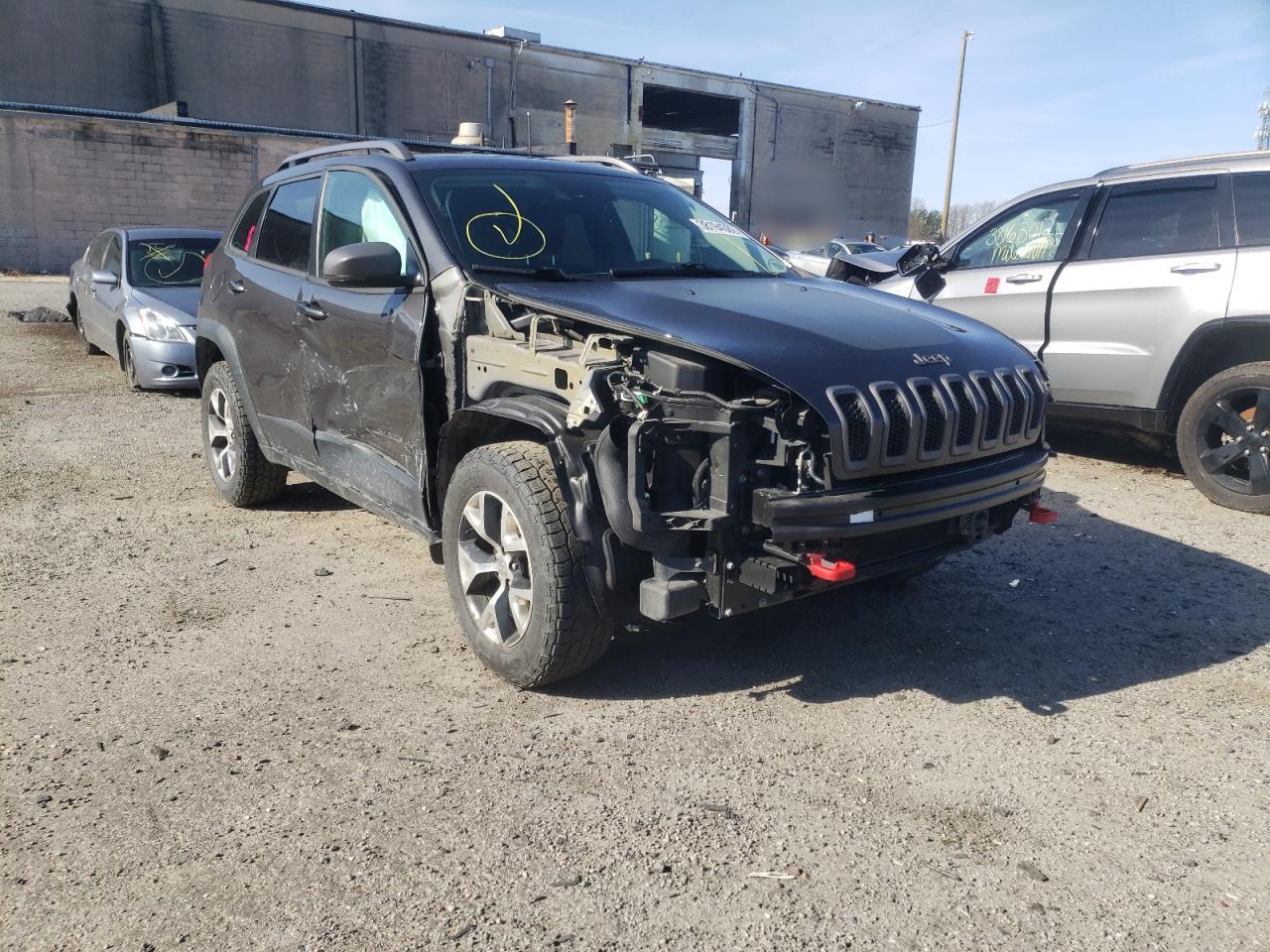 JEEP CHEROKEE T 2016 with VIN 1C4PJMBS0GW268801 - Photo from auction