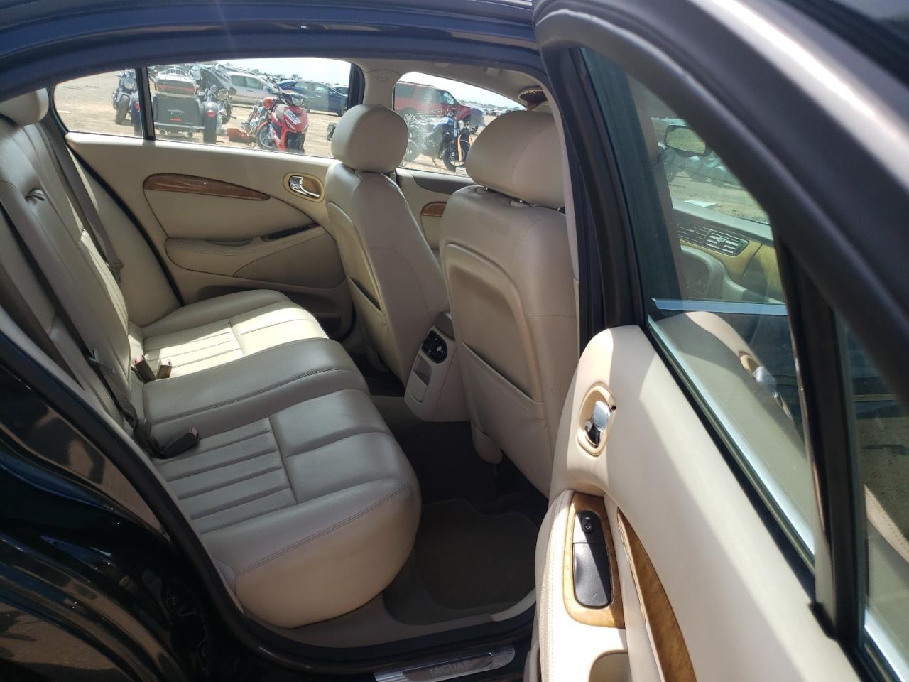 Photo 6 from auction – 2003 JAGUAR S TYPE with VIN SAJEA01T73FM71965