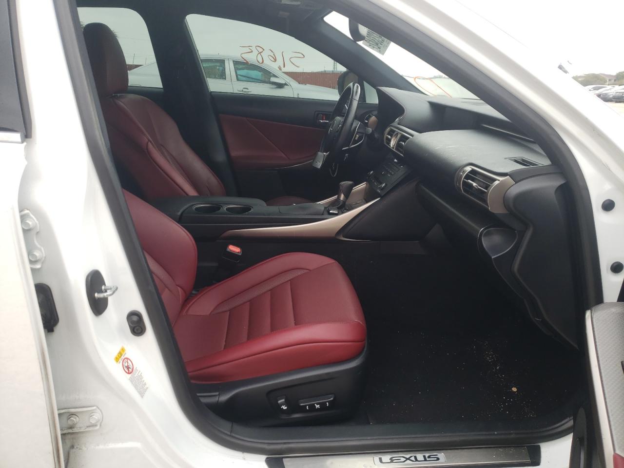 Photo 5 from auction – 2016 LEXUS IS 200T with VIN JTHBA1D26G5038660