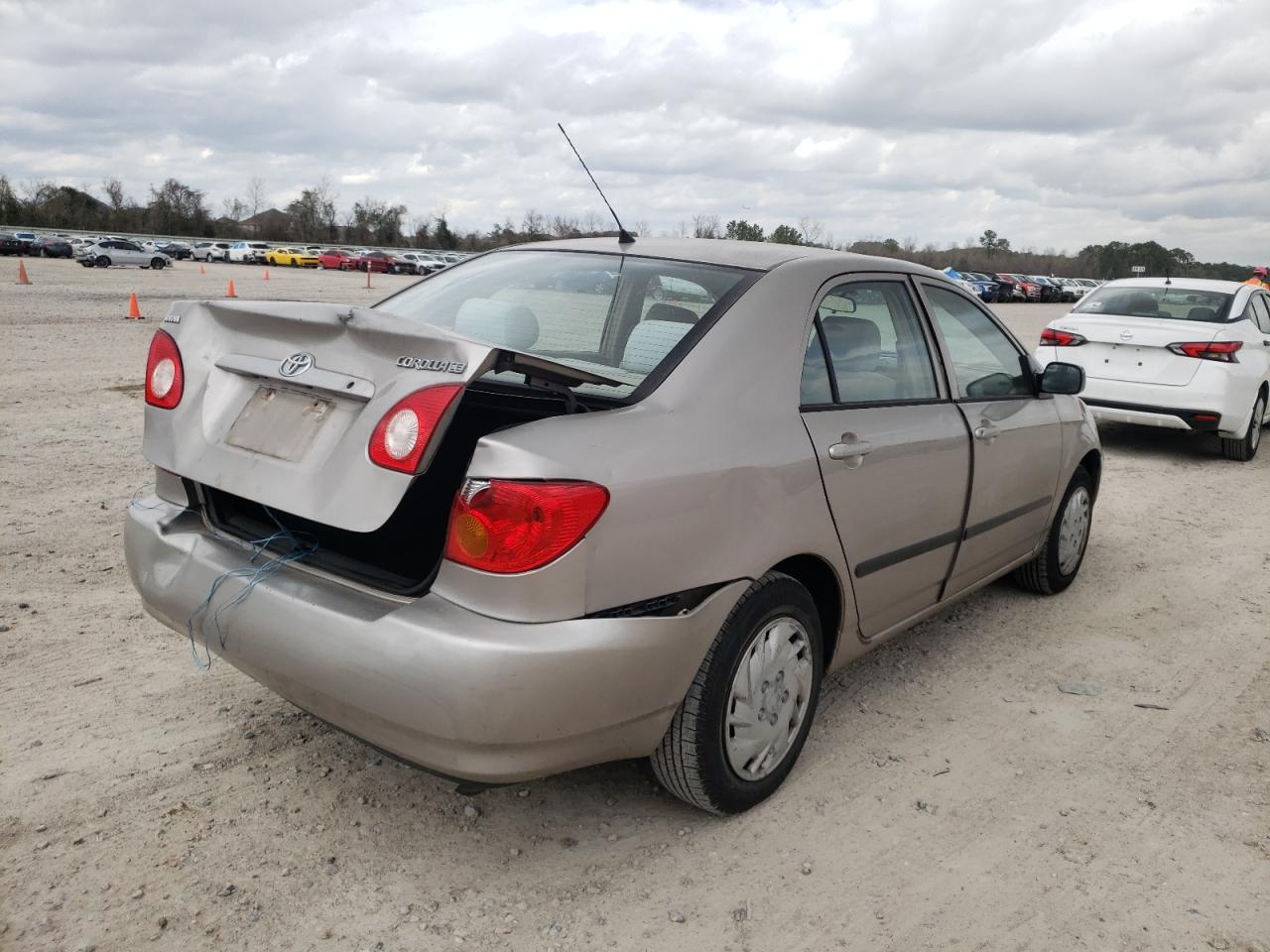 Photo 4 from auction – 2003 TOYOTA COROLLA CE with VIN 2T1BR32E03C165369