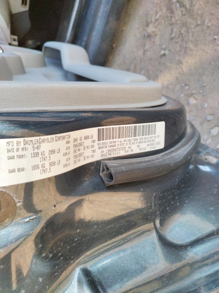 Photo 10 from auction – 2007 JEEP COMMANDER with VIN 1J8HG58N27C672235