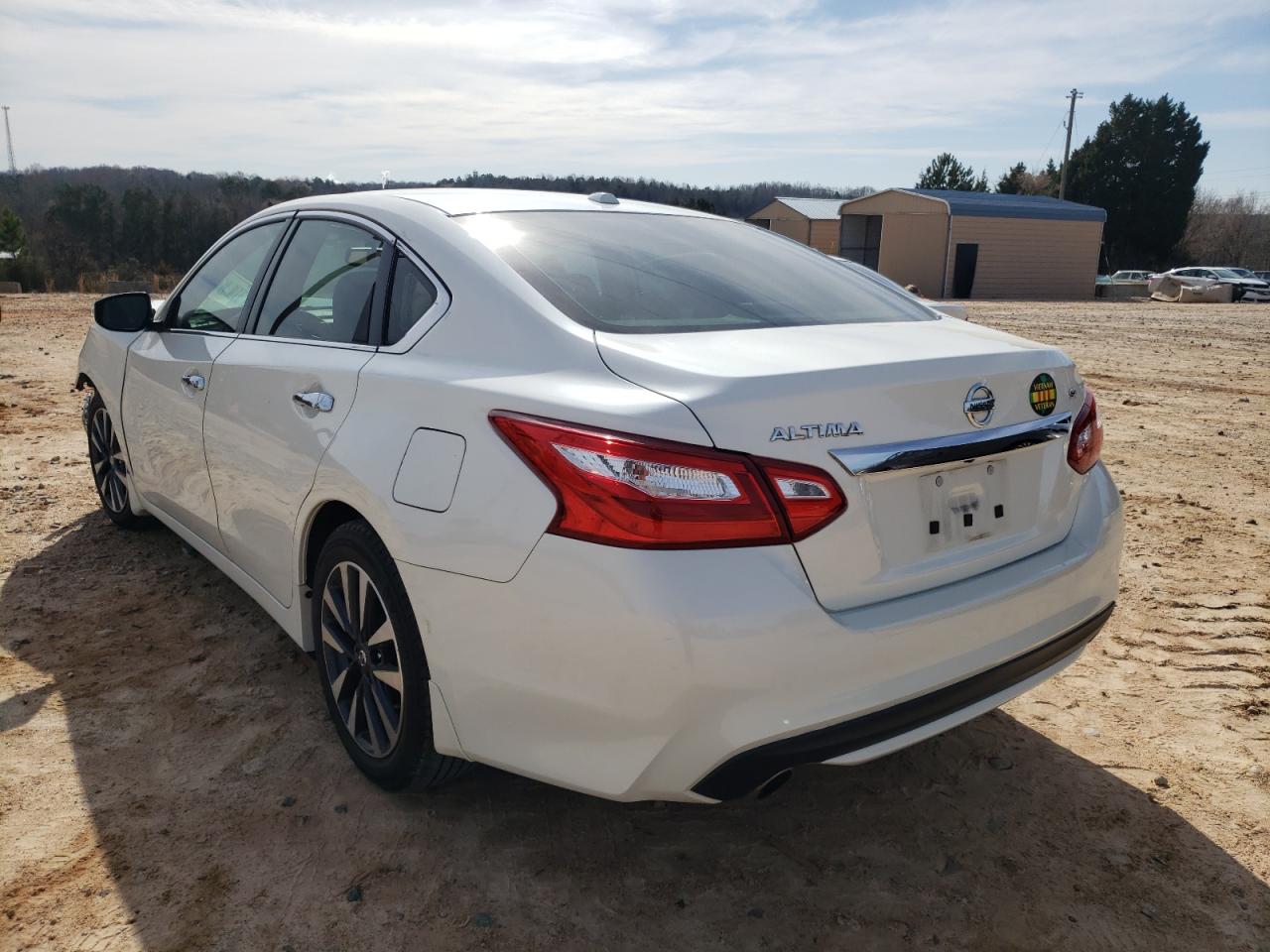 Photo 3 from auction – 2017 NISSAN ALTIMA 2.5 with VIN 1N4AL3AP1HC168500