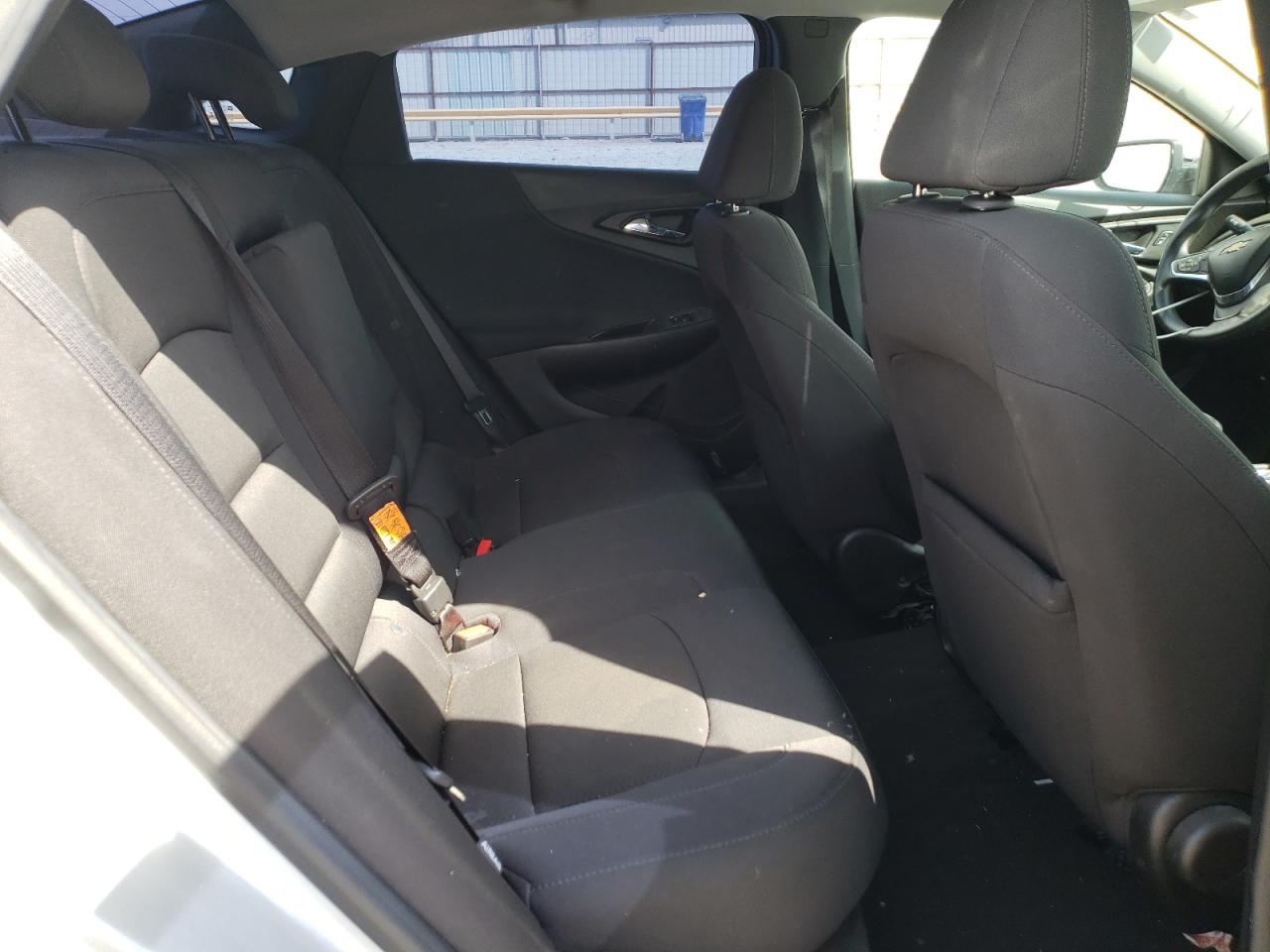 Photo 6 from auction – 2016 CHEVROLET MALIBU LS with VIN 1G1ZB5ST0GF301082