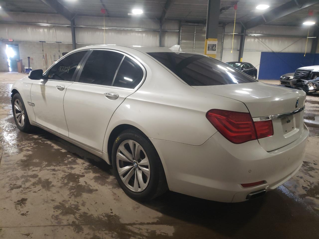 Photo 3 from auction – 2012 BMW 740 I with VIN WBAKA4C59CC613450