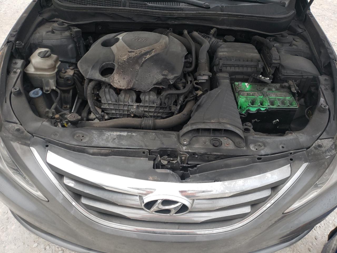 Photo 7 from auction – 2014 HYUNDAI SONATA SE with VIN 5NPEC4AB4EH834481