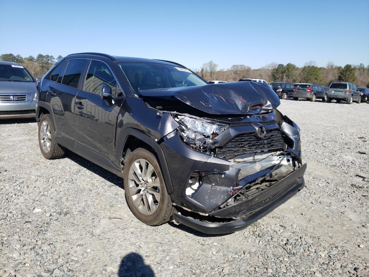 TOYOTA RAV4 XLE P 2021 with VIN 2T3A1RFVXMC150600 - Photo from auction