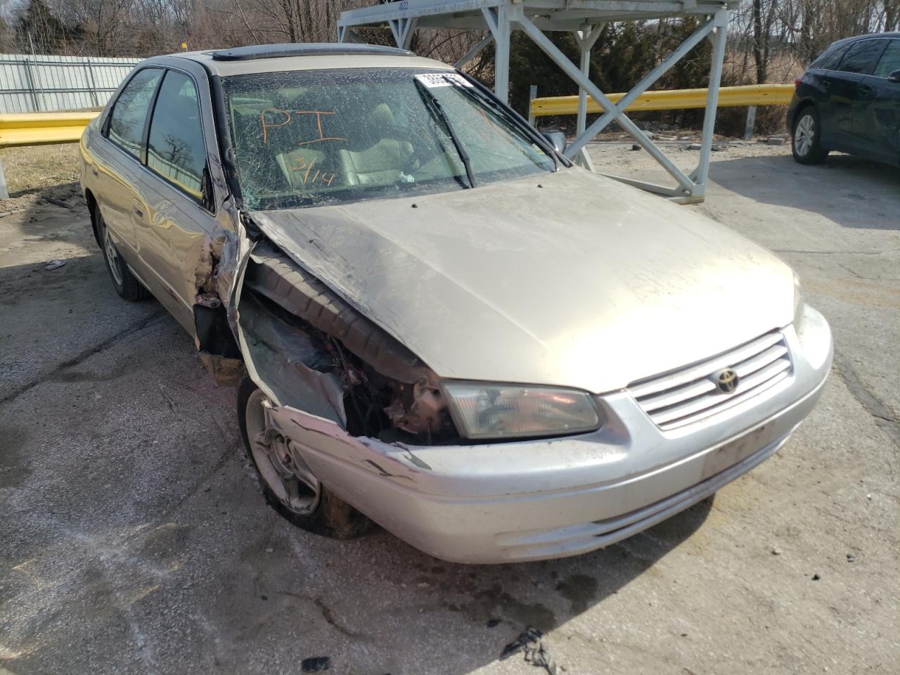 Photo 1 from auction – 1998 TOYOTA CAMARY with VIN JT2BF22K3W0116912