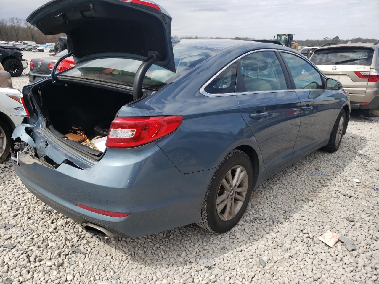Photo 4 from auction – 2016 HYUNDAI SONATA SE with VIN 5NPE24AF3GH264241