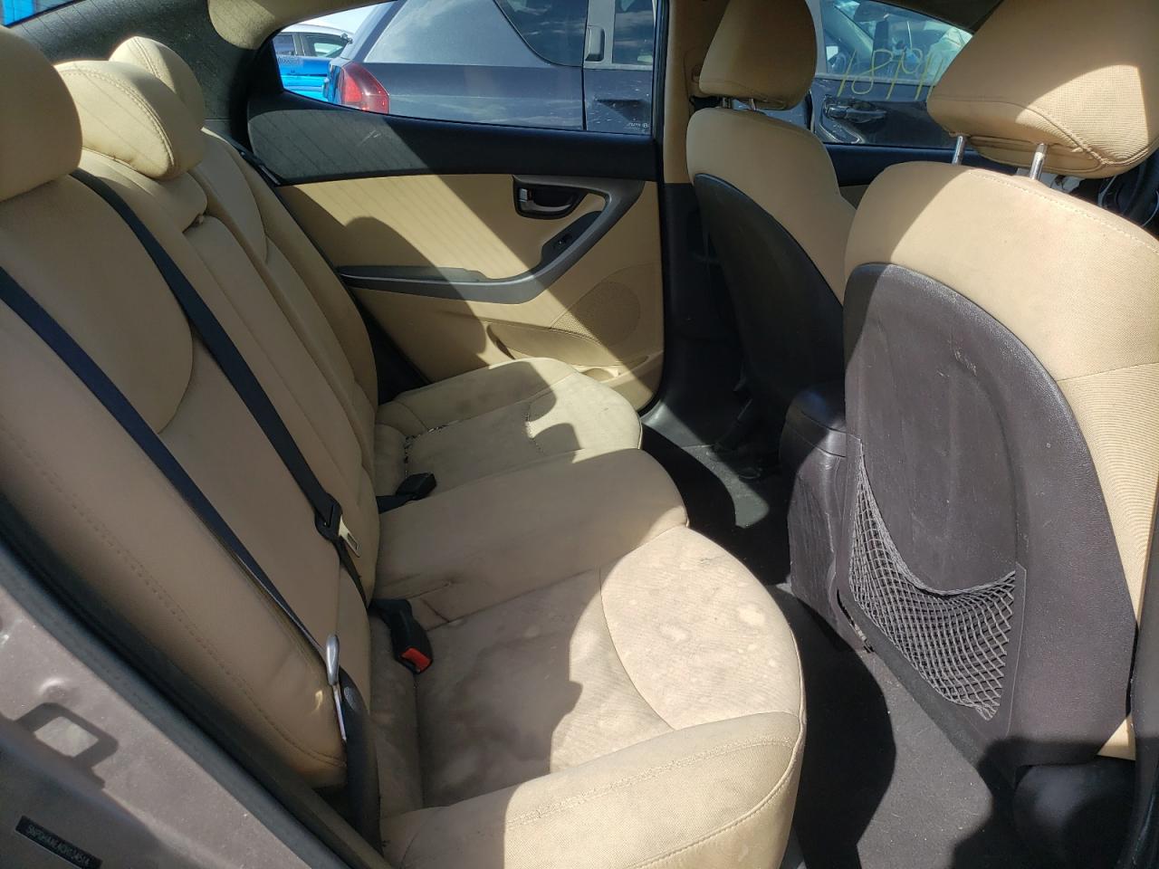 Photo 6 from auction – 2012 HYUNDAI ELANTRA with VIN 5NPDH4AE4CH134514