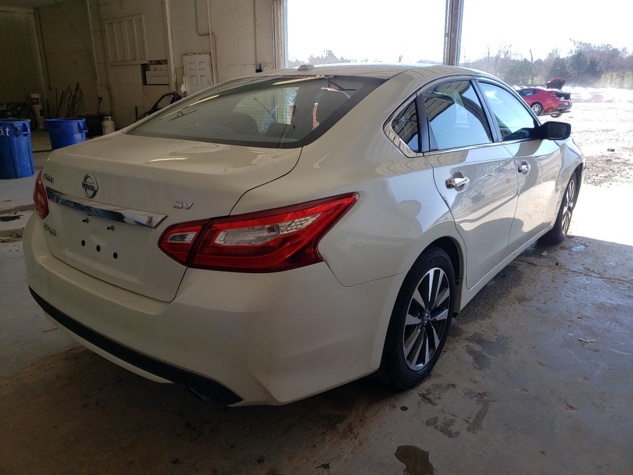 Photo 4 from auction – 2017 NISSAN ALTIMA 2.5 with VIN 1N4AL3AP1HC212012