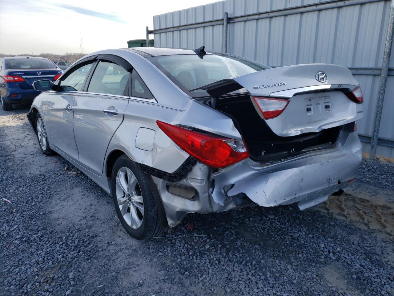 Photo 3 from auction – 2013 HYUNDAI SONATA SE with VIN 5NPEC4AC8DH646859