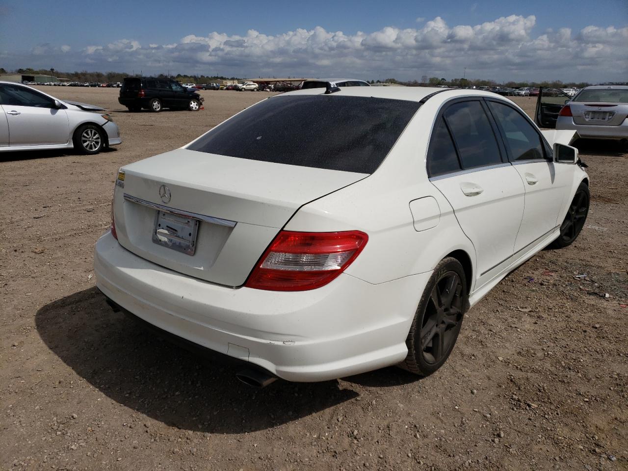Photo 4 from auction – 2010 MERCEDES-BENZ C 300 with VIN WDDGF5EB7AR098337