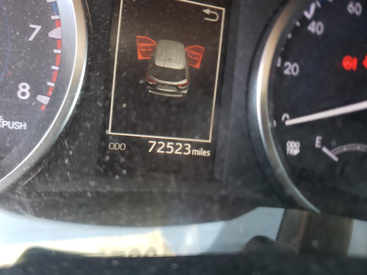 Photo 8 from auction – 2017 TOYOTA HIGHLANDER with VIN 5TDZZRFH1HS231898