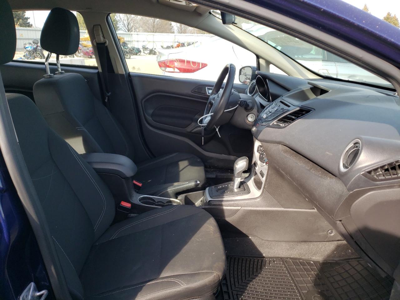 Photo 5 from auction – 2016 FORD FIESTA SE with VIN 3FADP4EJ4GM173670
