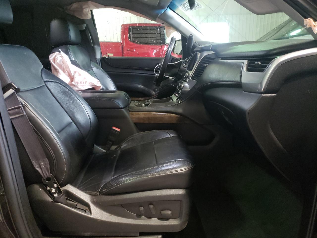 Photo 5 from auction – 2015 CHEVROLET TAHOE C150 with VIN 1GNSCBKC2FR183416
