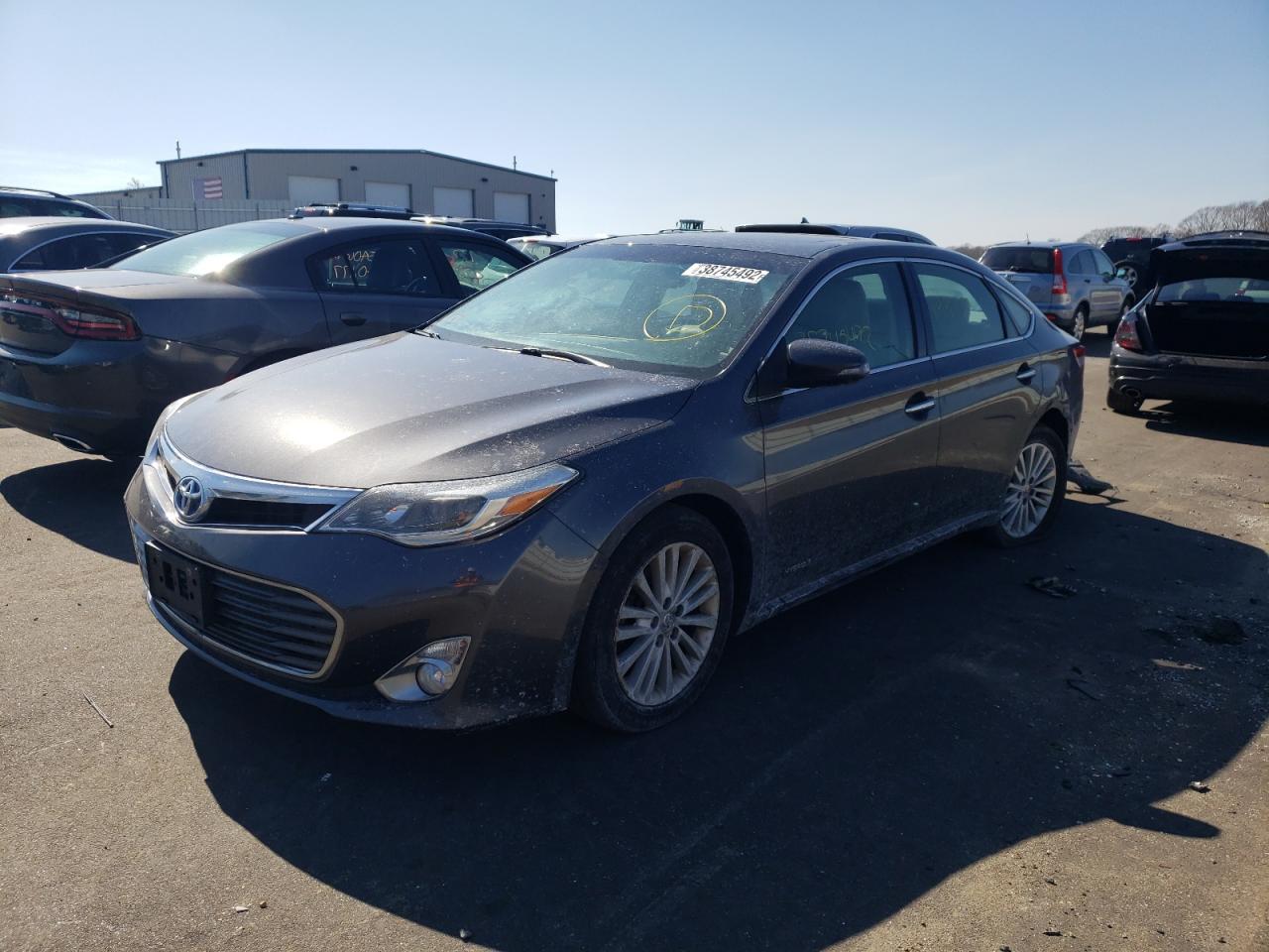 Photo 2 from auction – 2013 TOYOTA AVALON HYB with VIN 4T1BD1EB8DU002070