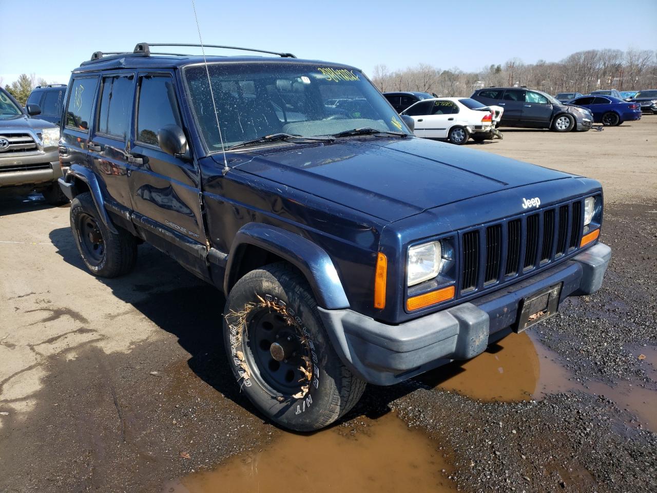 JEEP CHEROKEE S 2001 with VIN 1J4FF48S71L556757 - Photo from auction