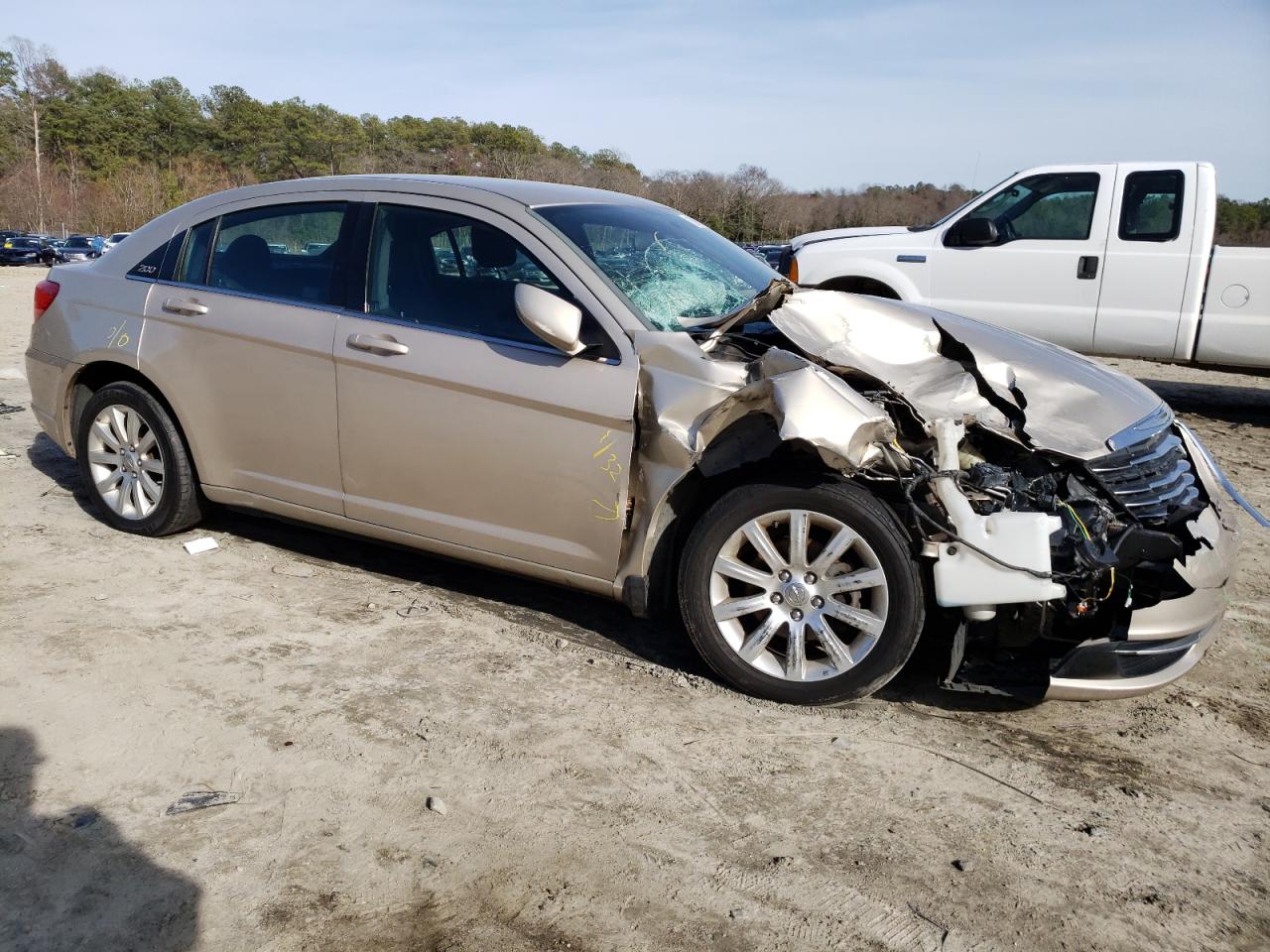 CHRYSLER 200 LX 2014 with VIN 1C3CCBAB8EN142255 - Photo from auction