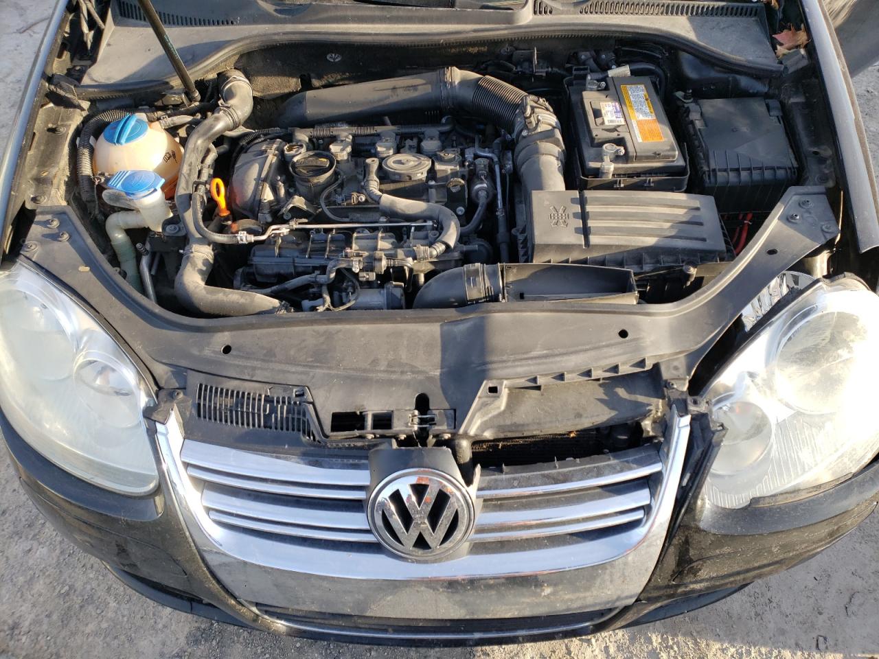 Photo 7 from auction – 2009 VOLKSWAGEN JETTA WOLF with VIN 3VWRJ71K79M038541