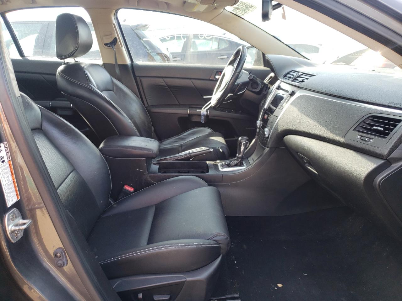 Photo 5 from auction – 2011 SUZUKI KIZASHI SP with VIN JS2RF9A80B6110826