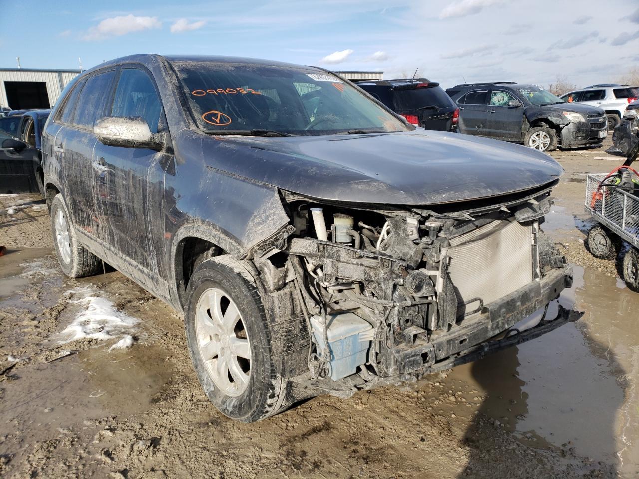 KIA SORENTO BA 2011 with VIN 5XYKT3A17BG099082 - Photo from auction