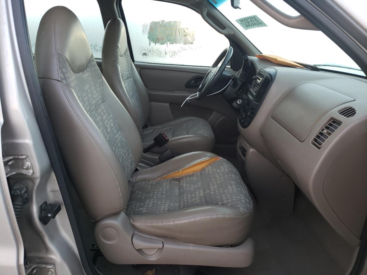 Photo 5 from auction – 2001 FORD ESCAPE XLS with VIN 1FMYU02181KF17206