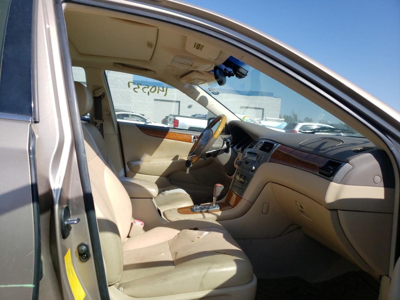 Photo 5 from auction – 2006 LEXUS ES 330 with VIN JTHBA30G665159121