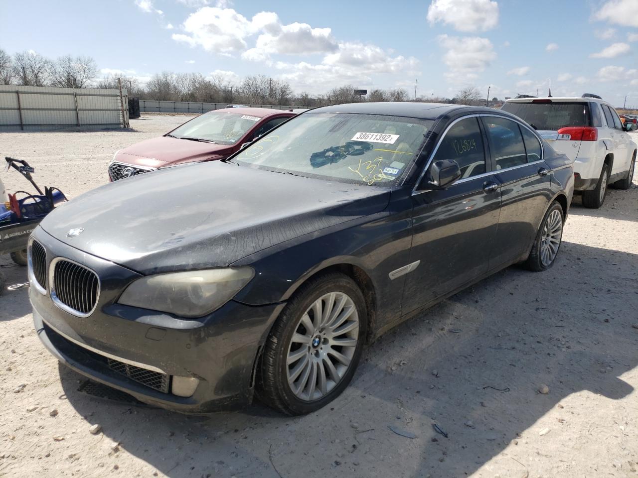 Photo 2 from auction – 2012 BMW 750 I with VIN WBAKA8C53CCY37501