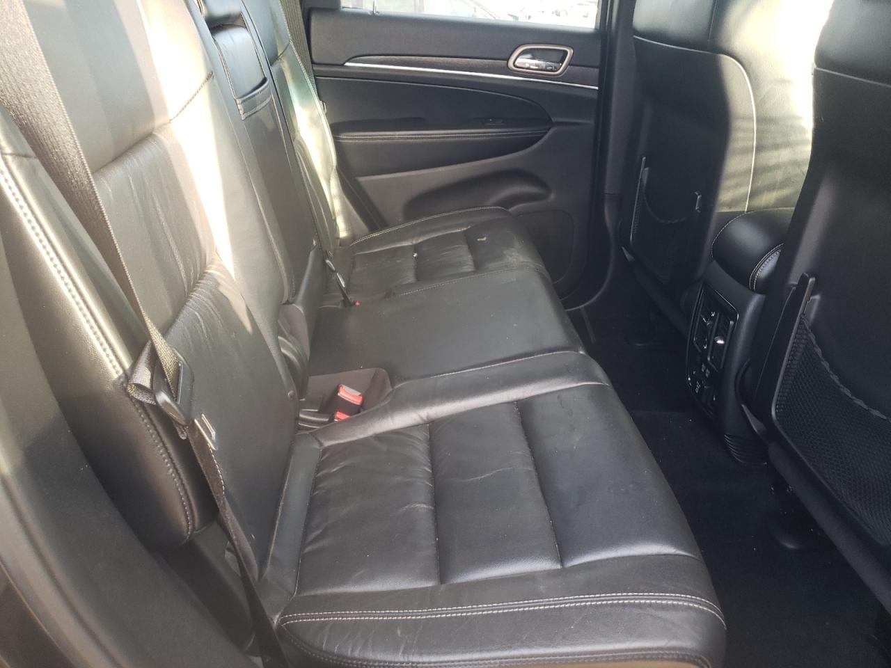 Photo 6 from auction – 2015 JEEP GRAND CHER with VIN 1C4RJEBG0FC118651