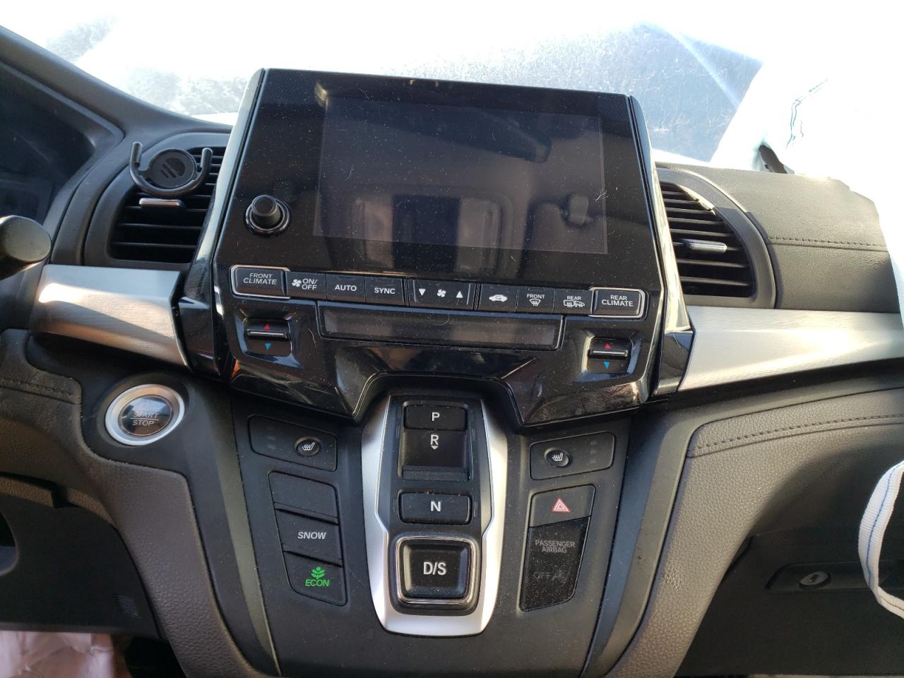 Photo 9 from auction – 2018 HONDA ODYSSEY EX with VIN 5FNRL6H74JB007118