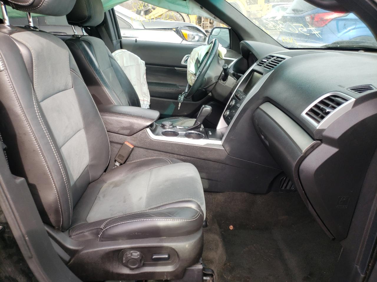 Photo 5 from auction – 2015 FORD EXPLORER X with VIN 1FM5K8D81FGA26262