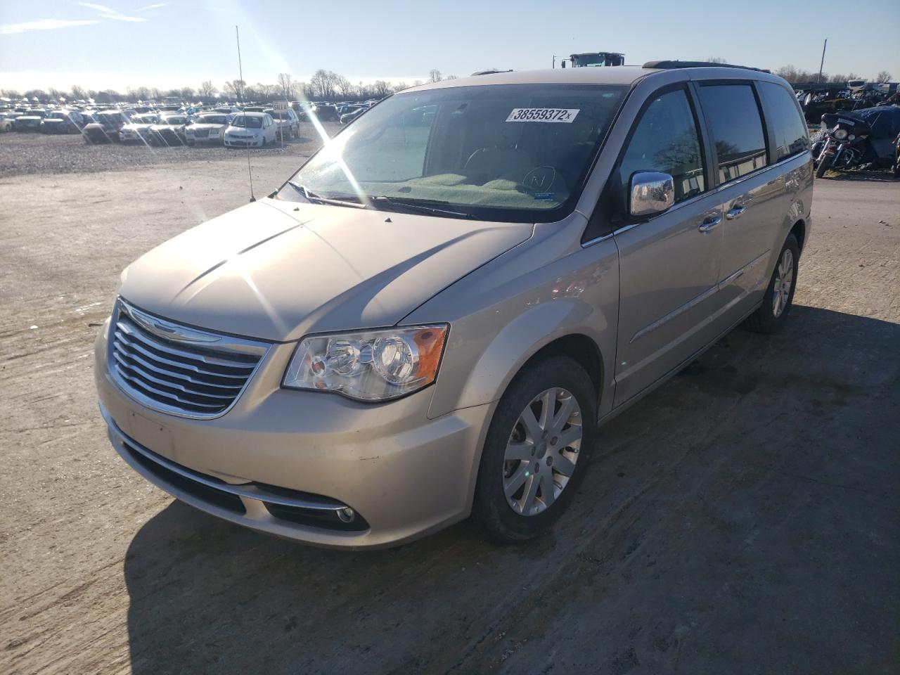 Photo 2 from auction – 2012 CHRYSLER TOWN & COU with VIN 2C4RC1CG0CR384224